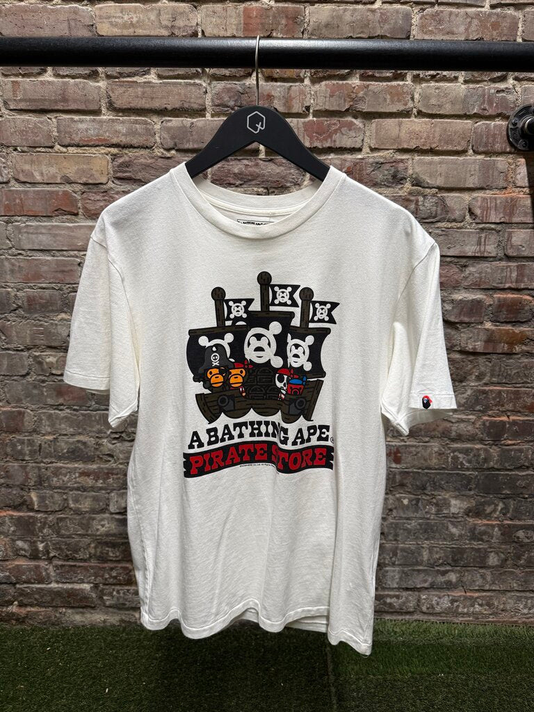 A Bathing Ape Pirate Milo Tee sz. L