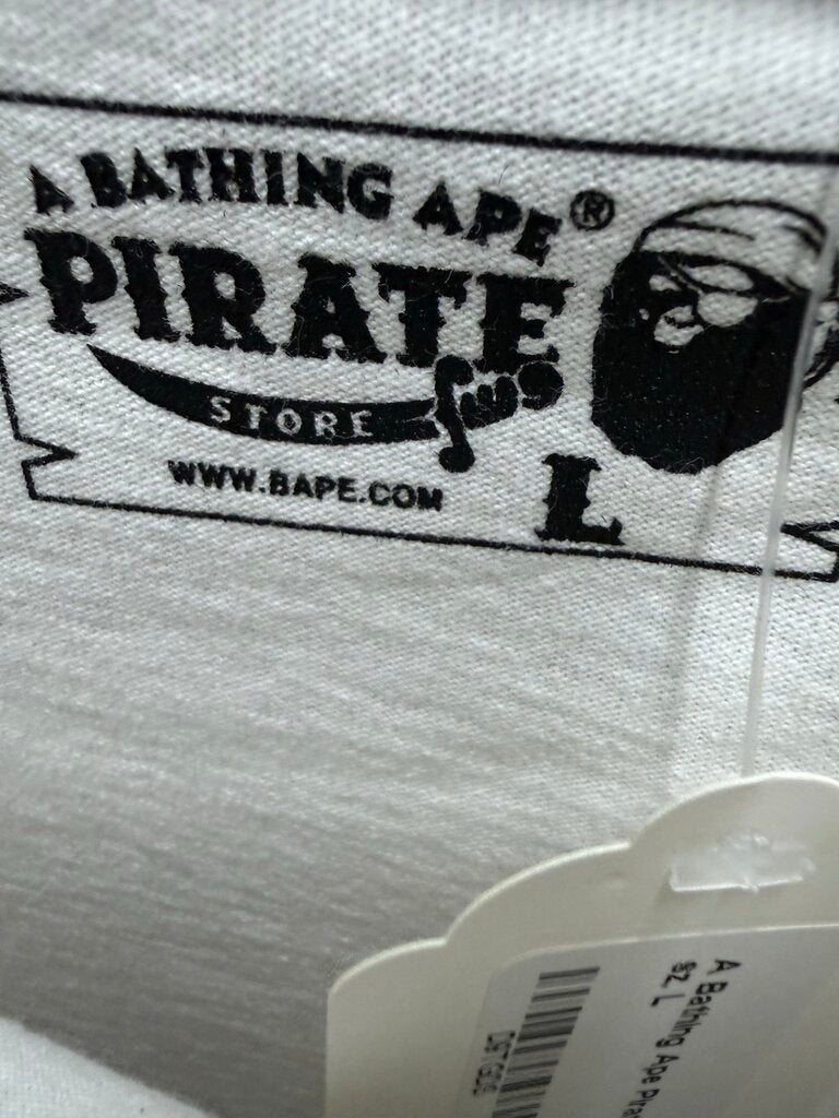 A Bathing Ape Pirate Milo Tee sz. L