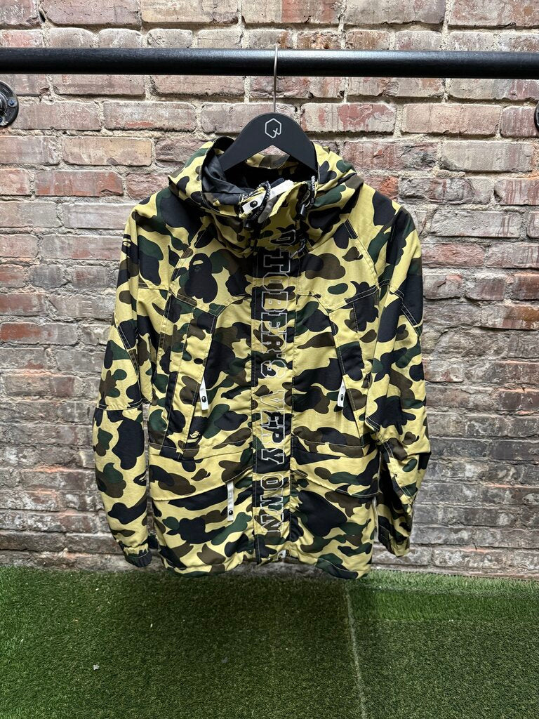 Bape x OVO 1st Camo Snowboard Jacket sz. S