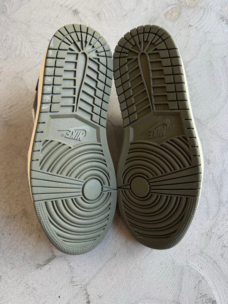 Travis Scott x Jordan 1 Olive sz. 6