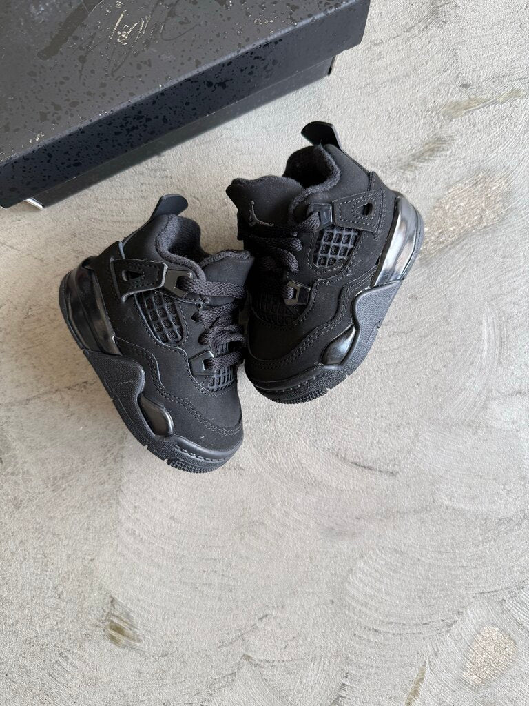 Jordan 4 Black Cat sz. 3c