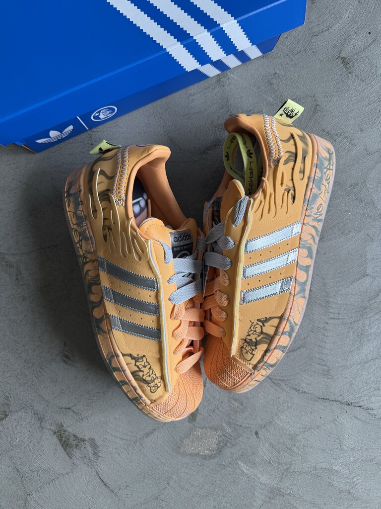Hellstar x Adidas Superstar Sneaker sz. 13