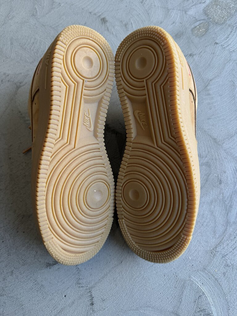 Supreme x Nike AF1 Low Wheat sz. 8