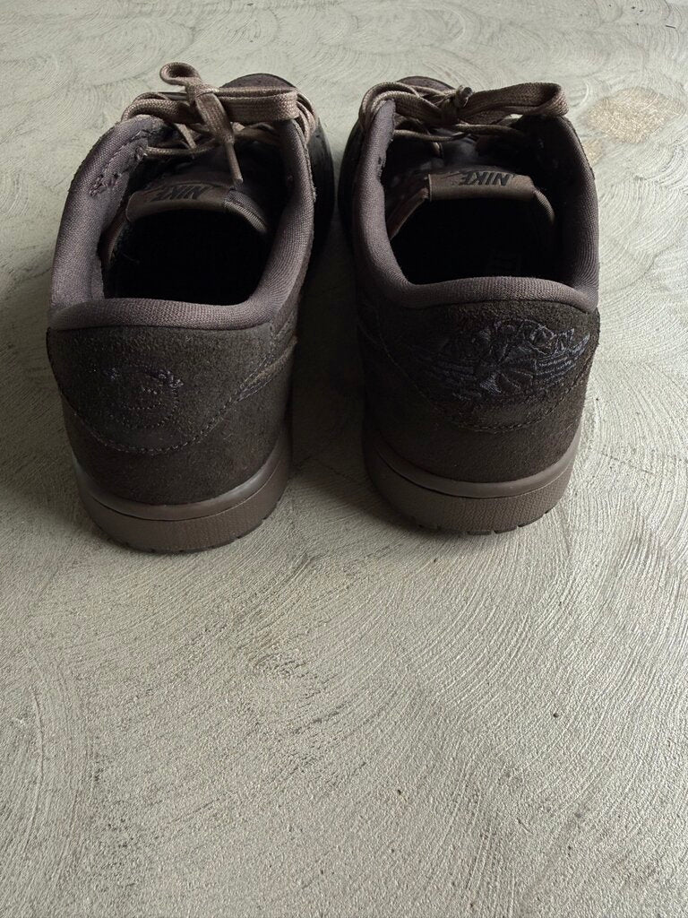 Travis Scott x Jordan 1 Velvet Brown sz. 8.5