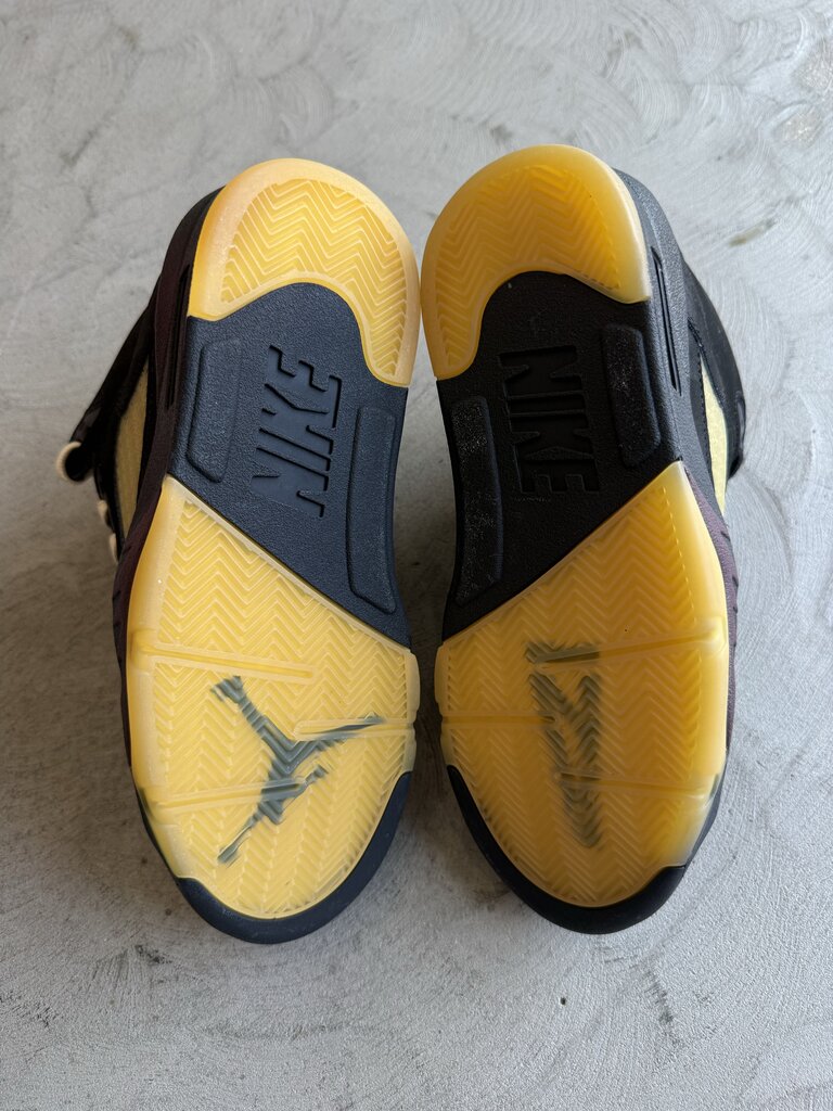 A Ma Maniere x Jordan 5 Dusk sz. 5