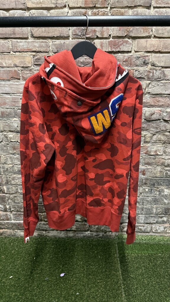 Bape Shark Camo Full Zip-Up Red sz. M