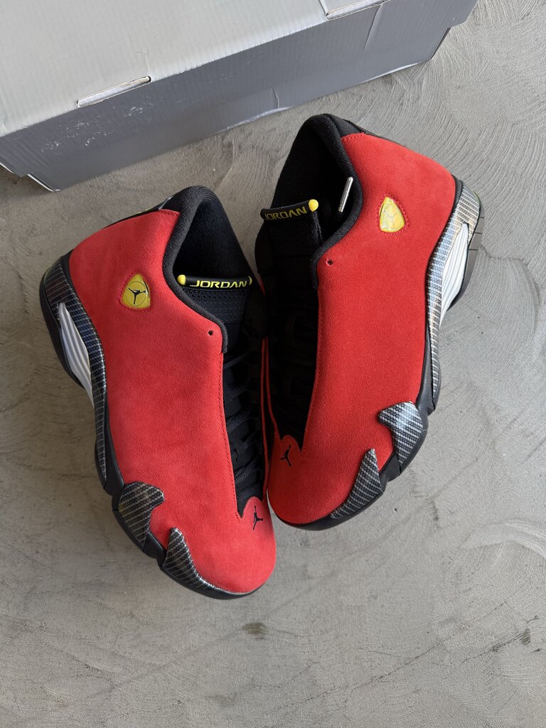 Jordan 14 Ferrari (2025) sz. 10.5