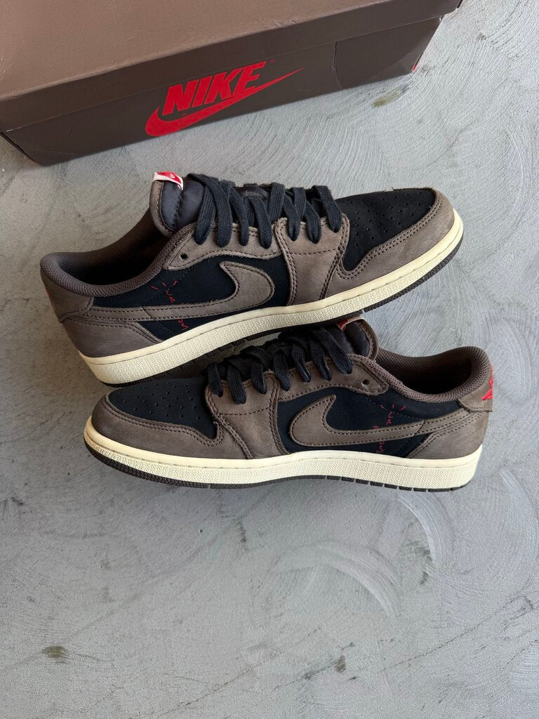 Travis Scott x Jordan 1 Mocha Low sz. 9