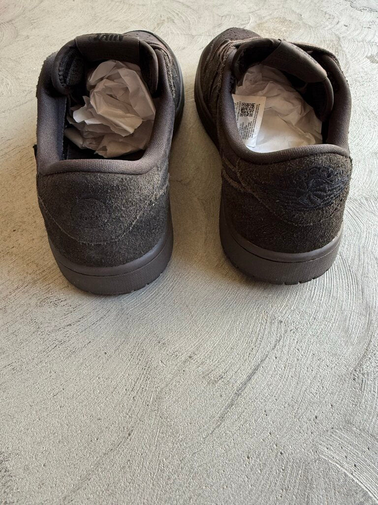 Travis Scott x Jordan 1 Low Velvet sz. 9