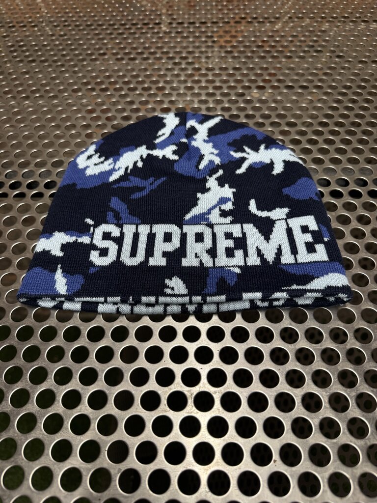 Supreme Reversible Camo Beanie Navy