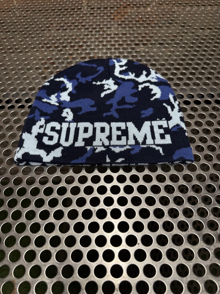 Supreme Reversible Camo Beanie Navy