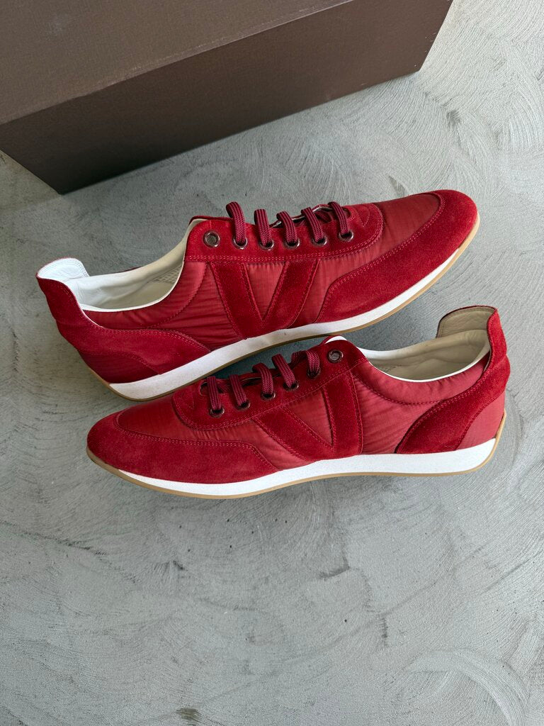 Louis Vuitton Suede Runner Red sz. 45