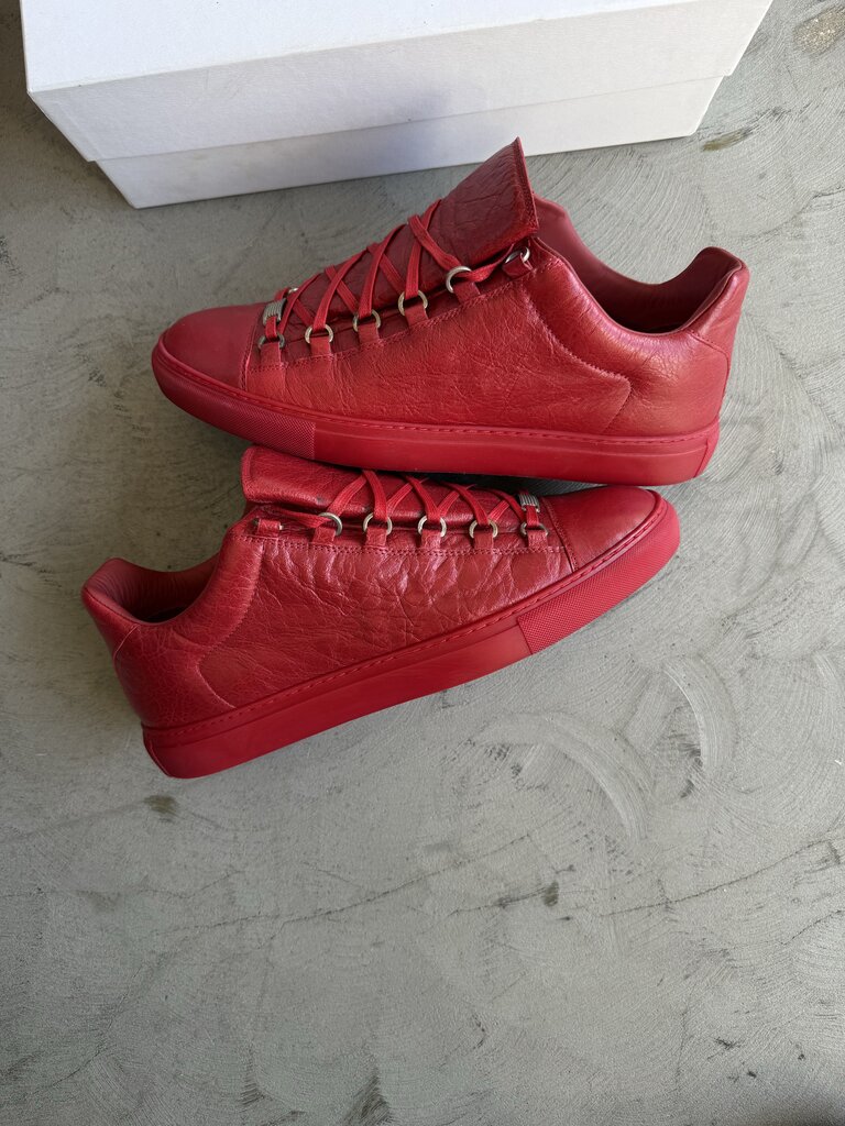 Balenciaga Arena Low Leather Red sz.. 45