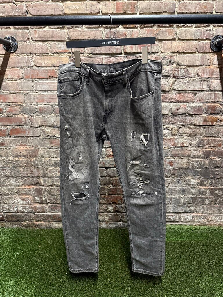 Vintage Levi Distressed Straight Fit sz. 34