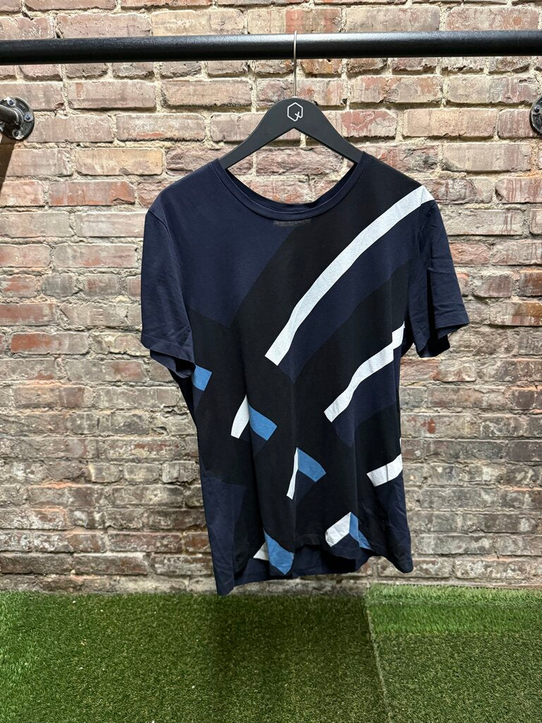 Burberry Wilmore Geo Printe Tee sz. L