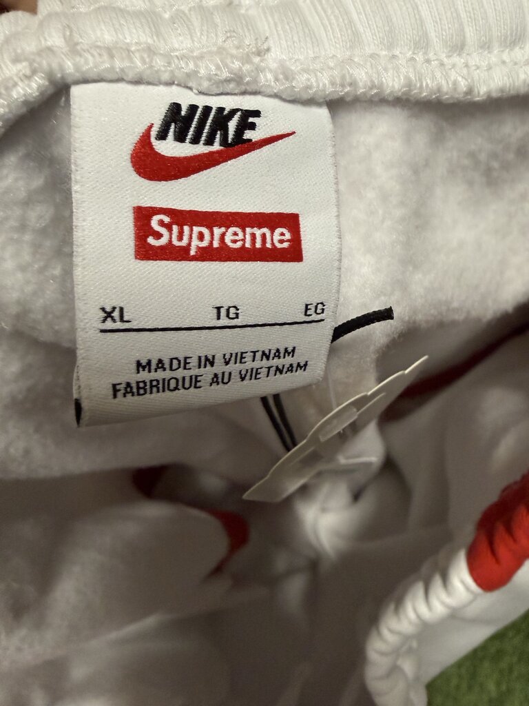 Supreme Nike Paneled Sweatpant White XL