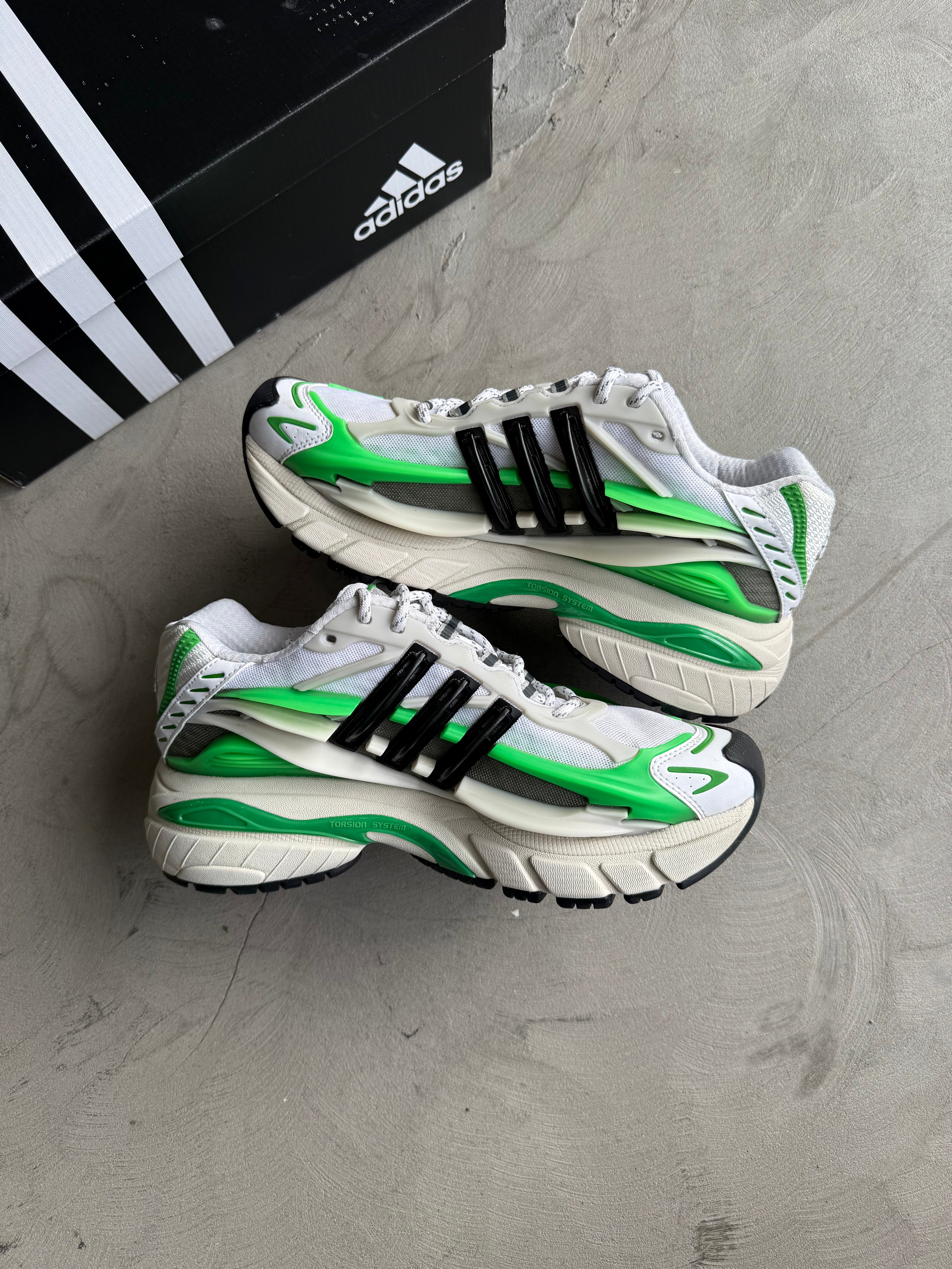 PW Adidas Jellyfish Green Sz. 9