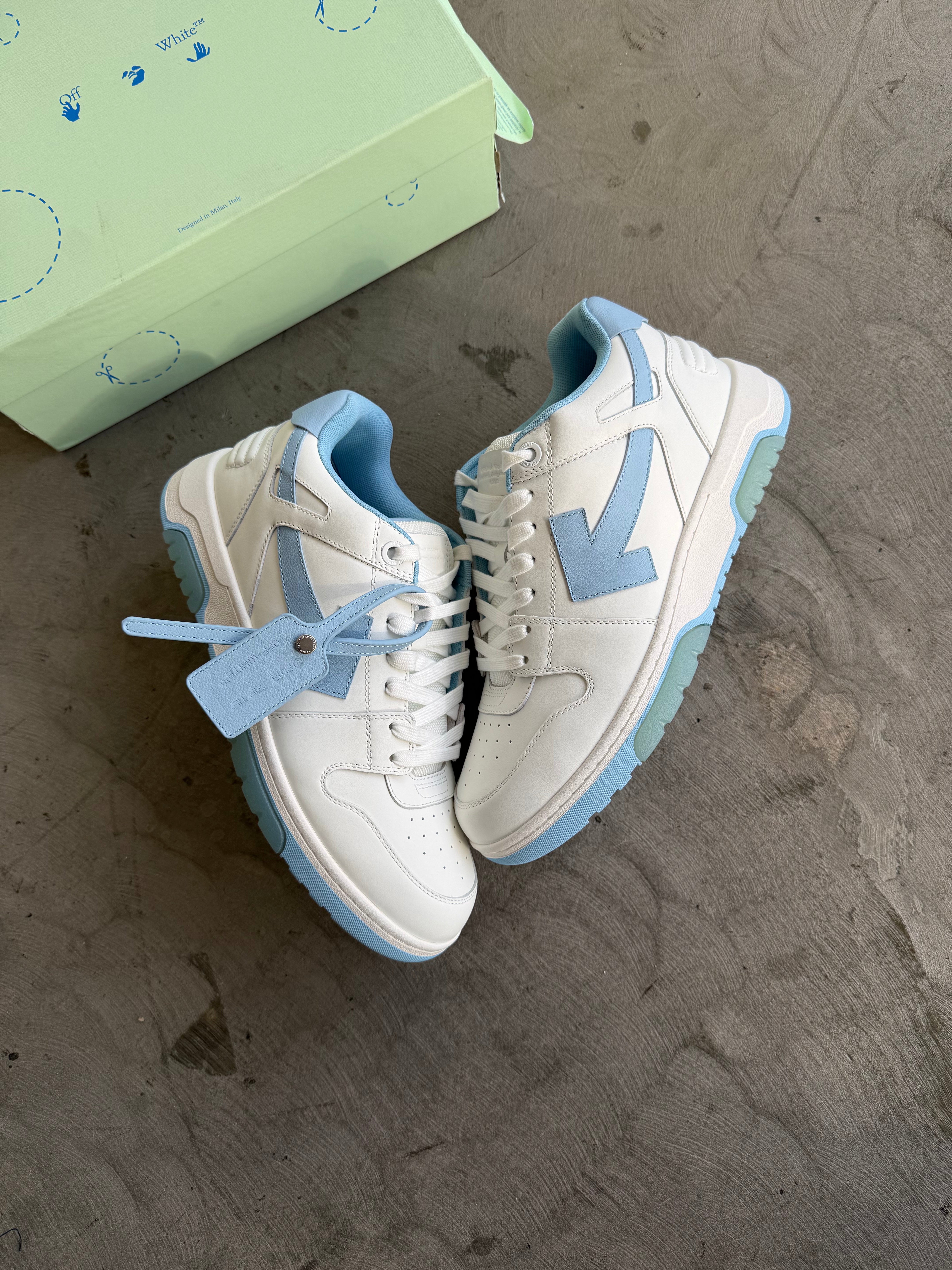 Off-White Out of Office Sneaker Sz. 45