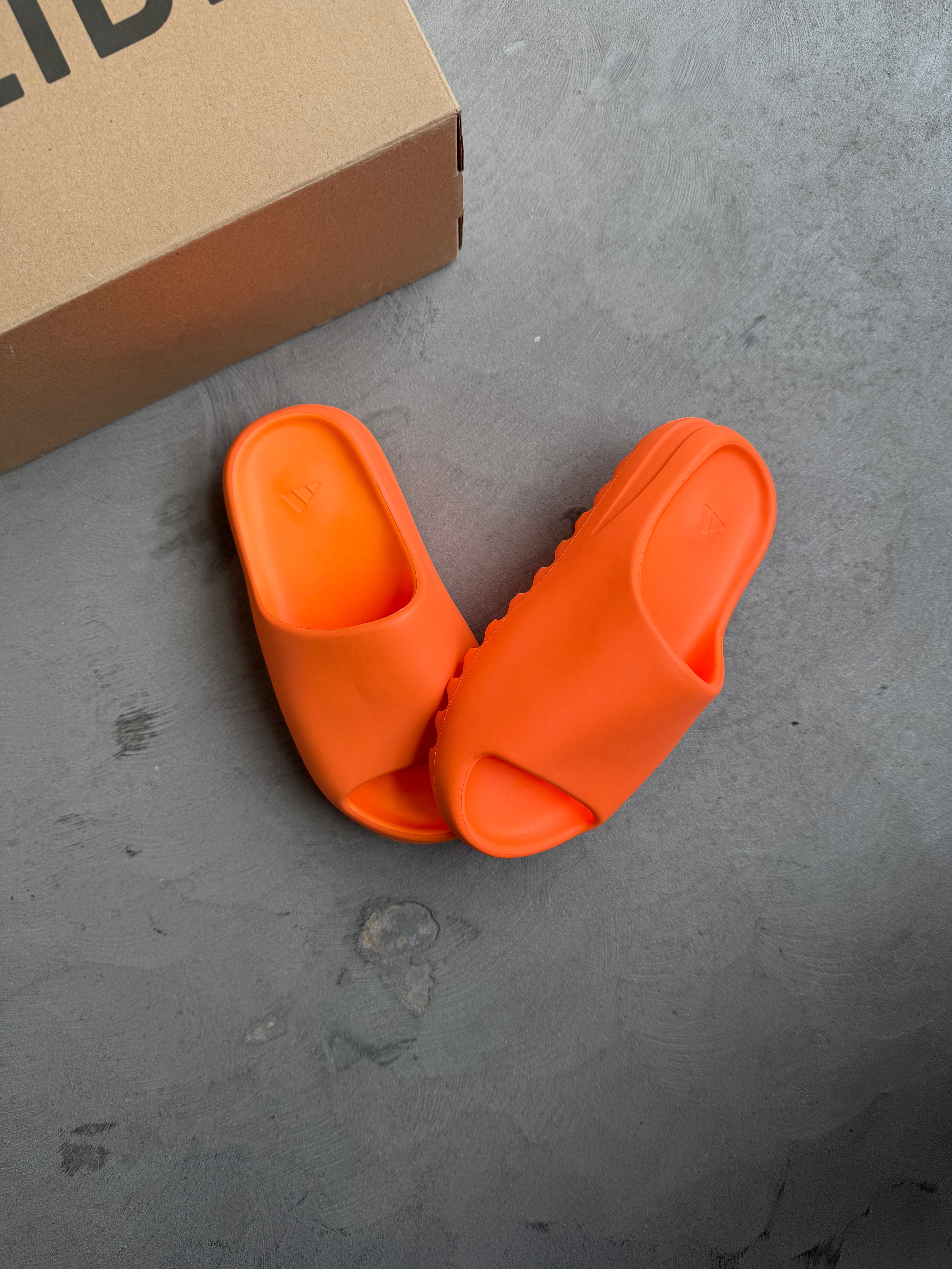 Yeezy Slide Enflame Sz.4