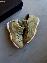 Jordan 11 Neutral Olive Sz. 8