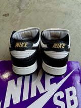 Supreme x Nike SB Dunk Stars Black Sz. 12