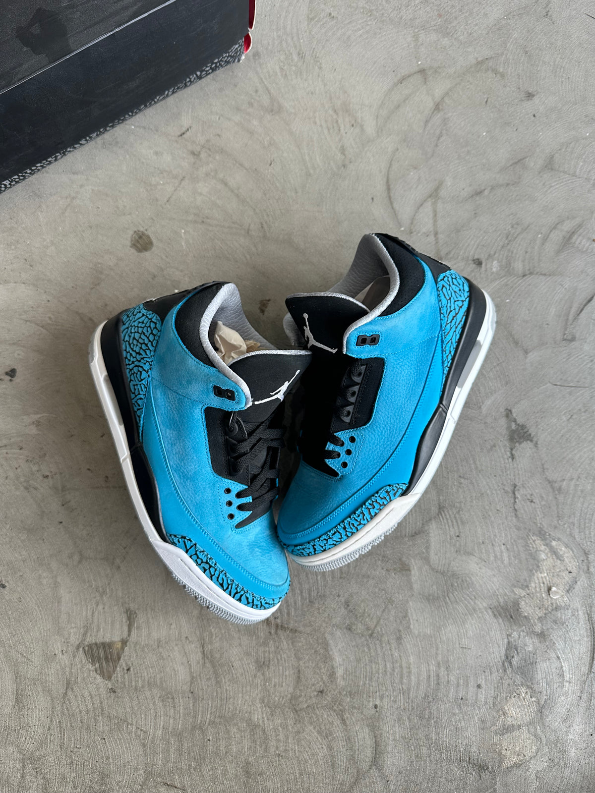 Jordan 3 Powder Blue Sz. 10.5