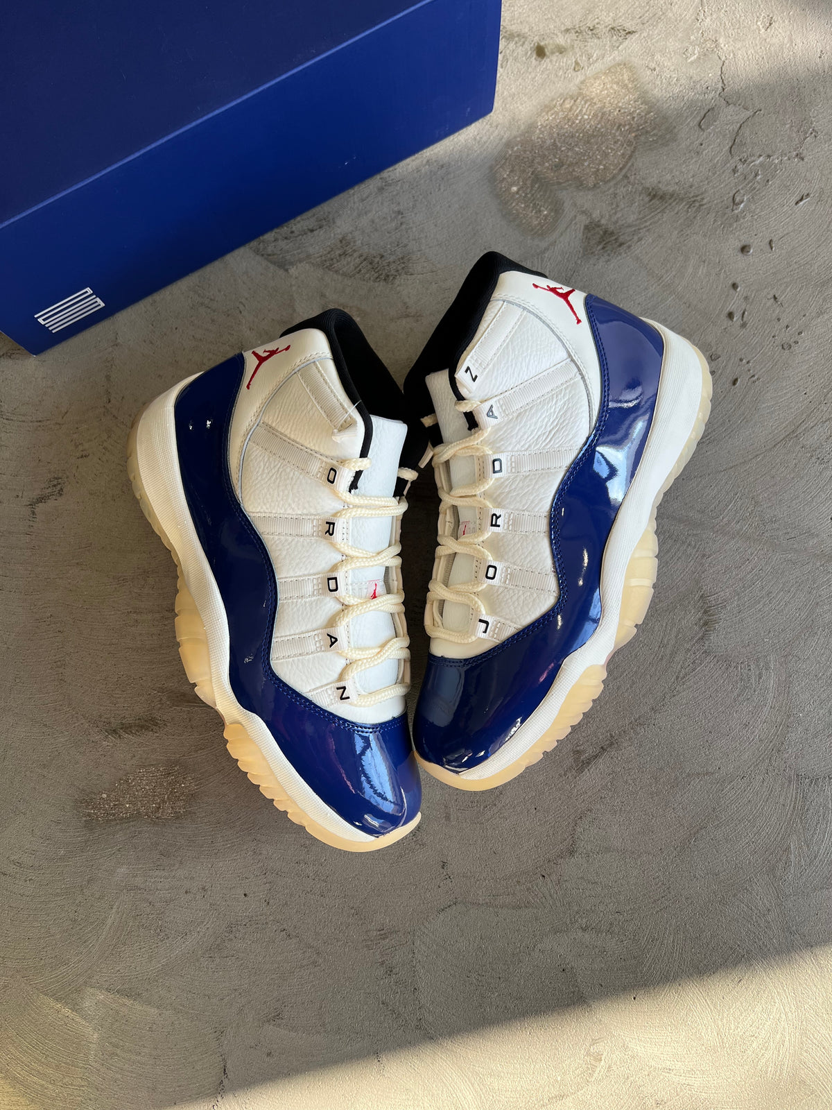 Jordan 11 Rare Air Sz. 8.5