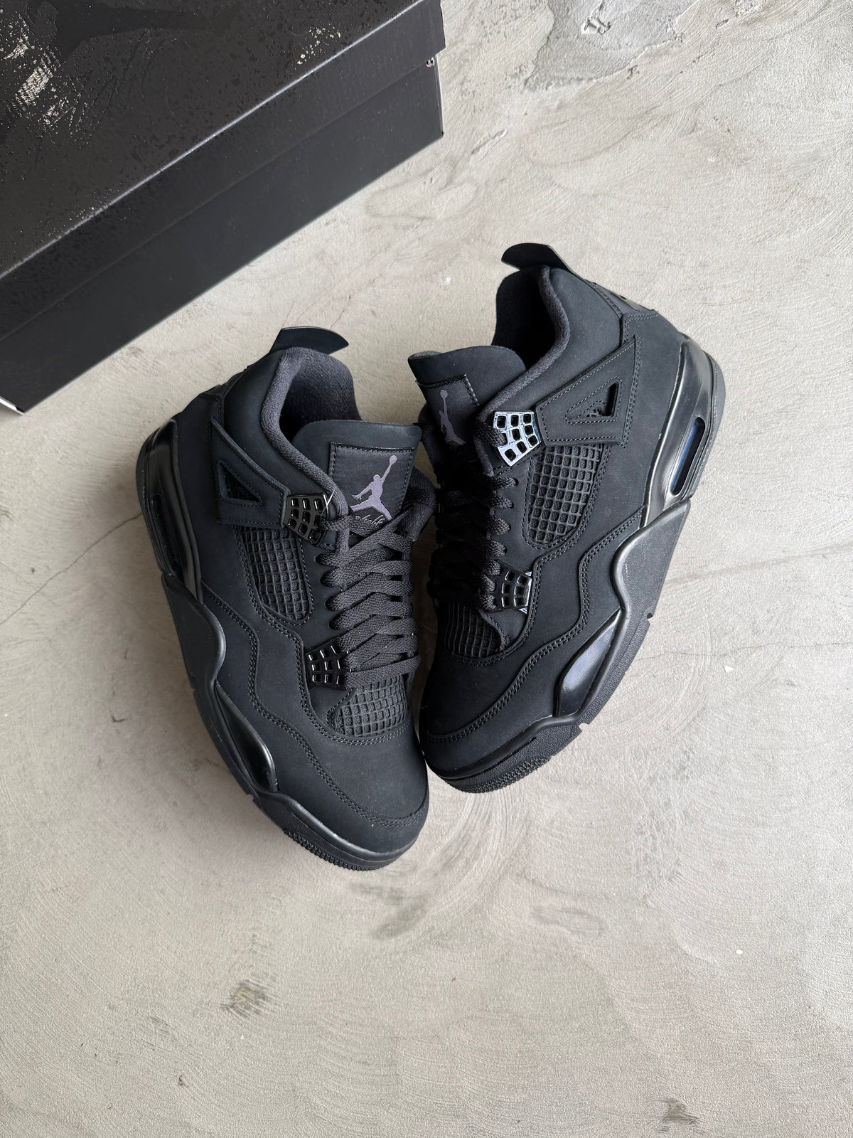 Jordan 4 Black Cat Sz. 9.5