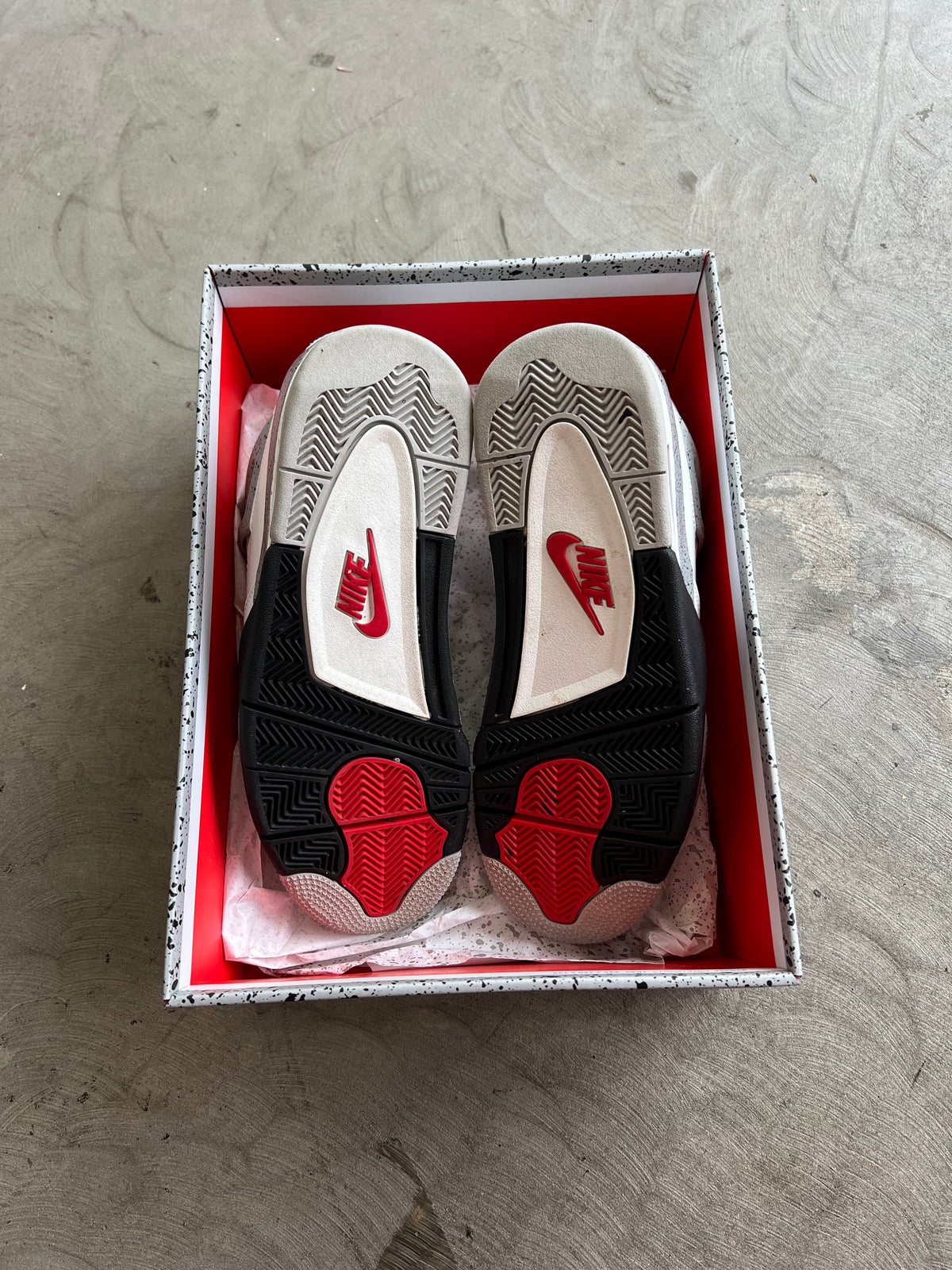Jordan 4 White Cement Sz. 10