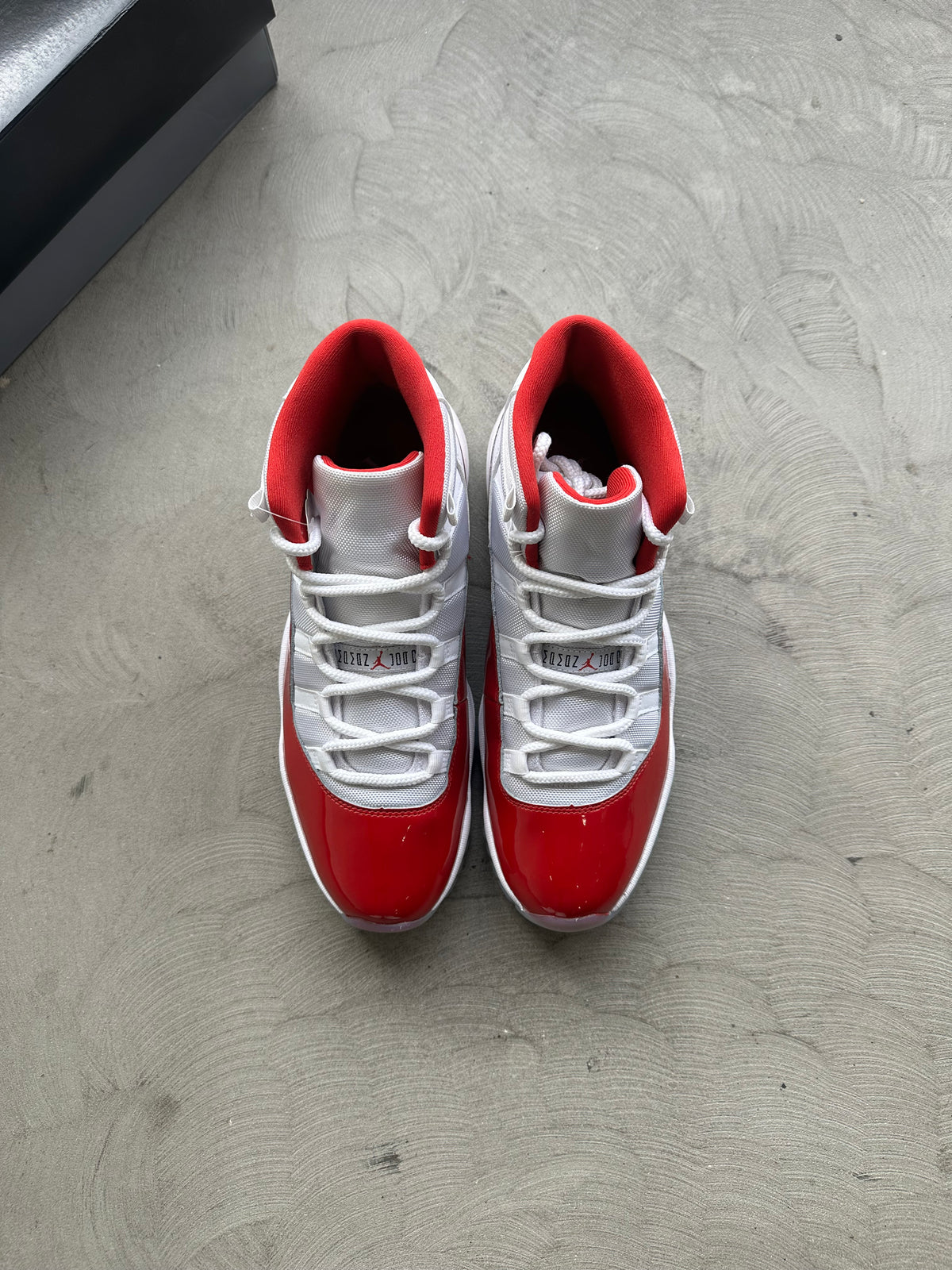 Jordan 11 Cherry Sz. 12