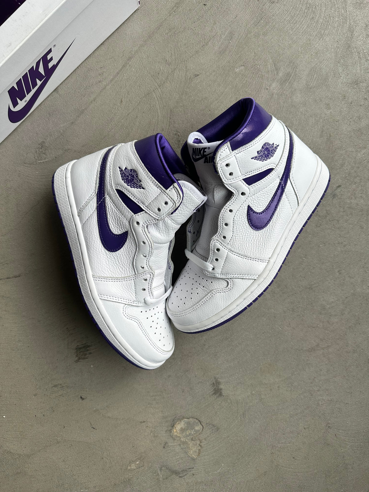 Jordan 1 Court Purple (W) Sz. (7W-9W)