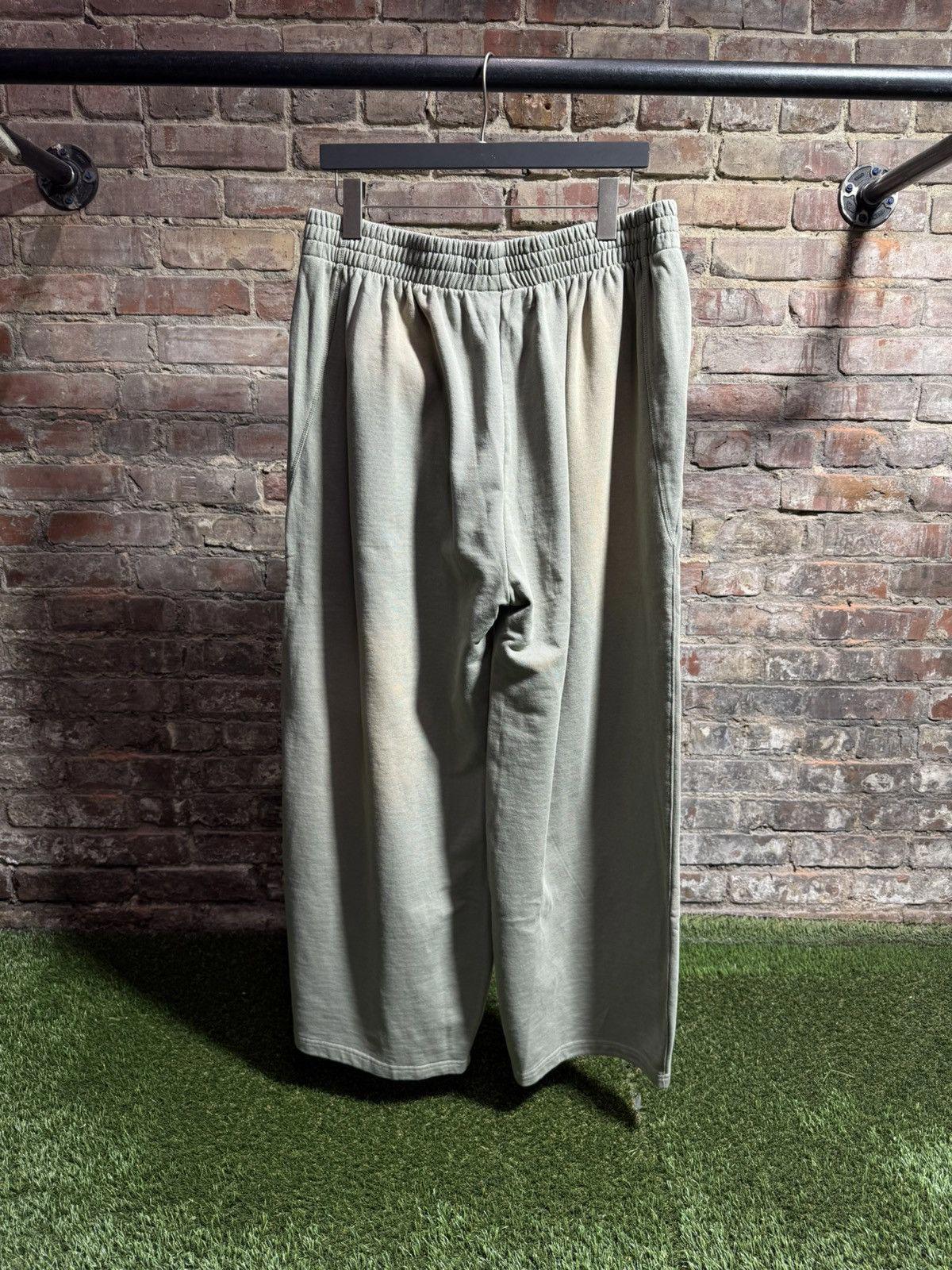 Gv Gallery Canyon Sweats Sz. M
