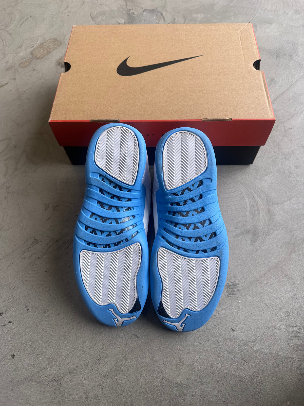 Jordan 12 Melo Sz. 10