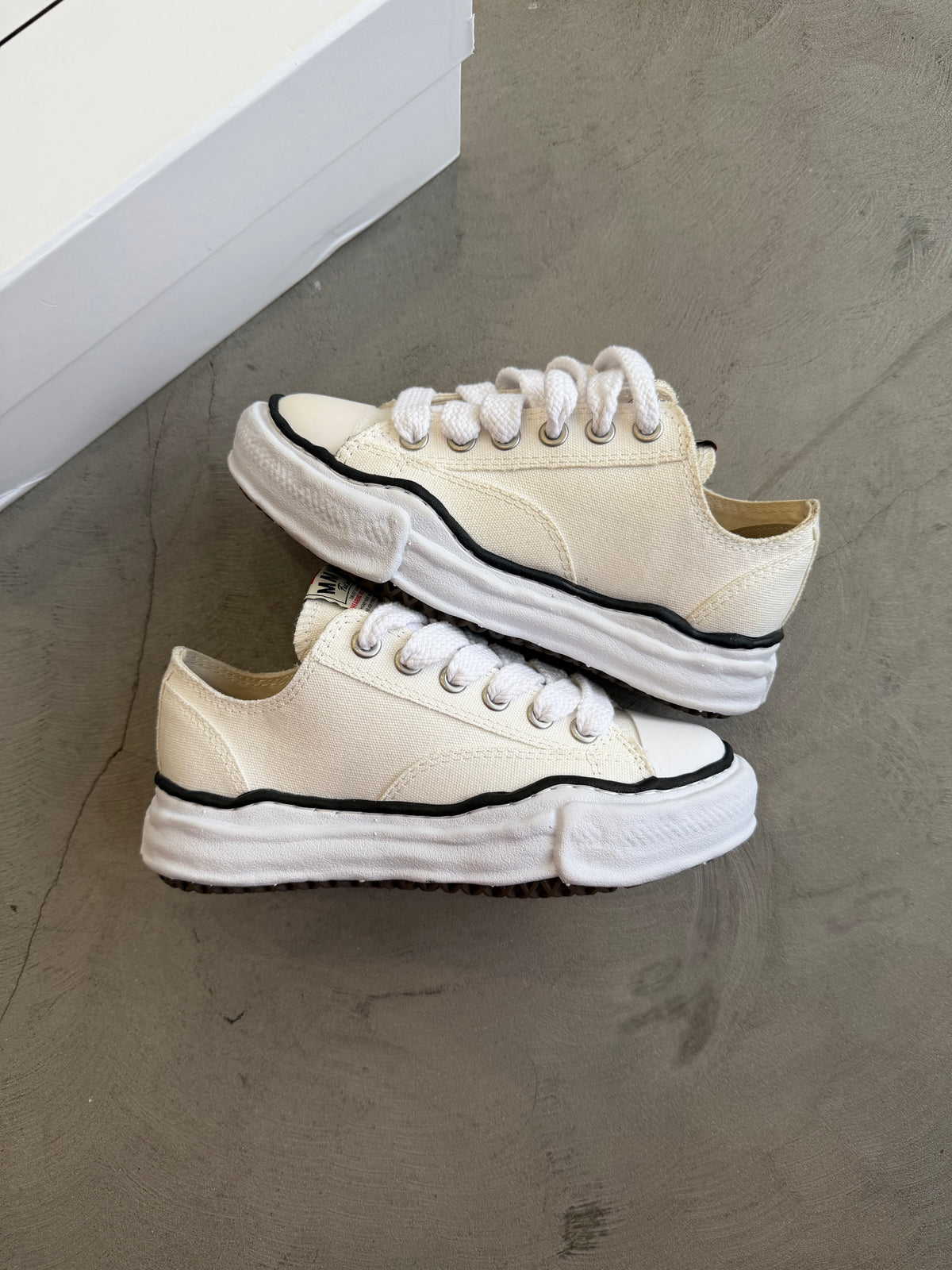 Maison Mihara Yasuhiro Peterson Cream Sz. 36