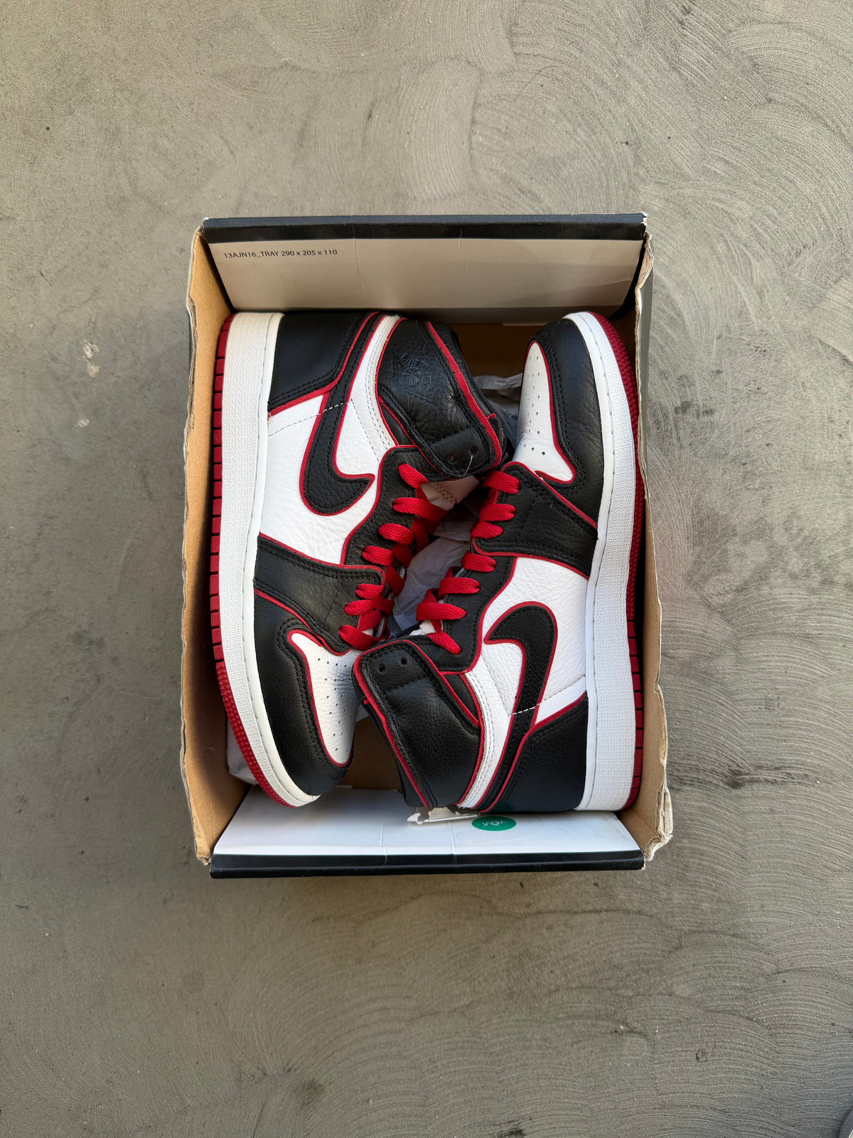 Jordan 1 Bloodline Sz. 8Y