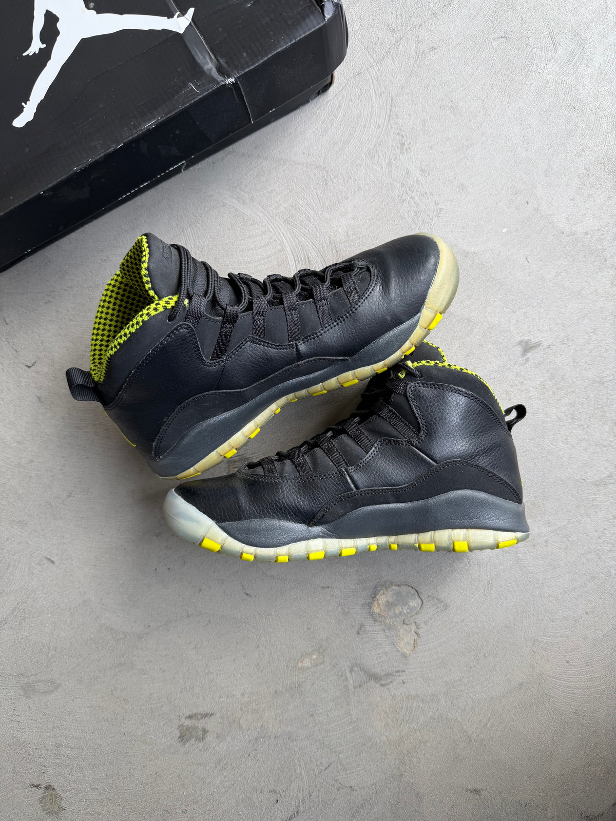 Jordan 10 Venom Sz. 7Y