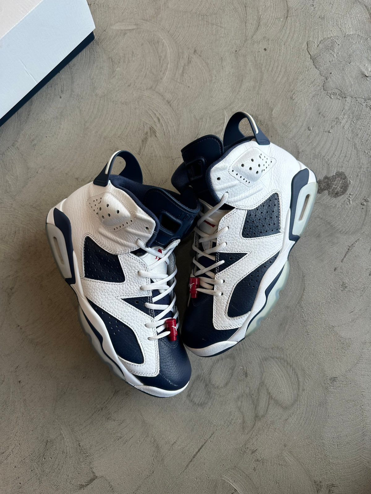 Jordan 6 Olympic Sz. 9.5