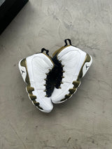 Jordan 9 Statue Sz. 9