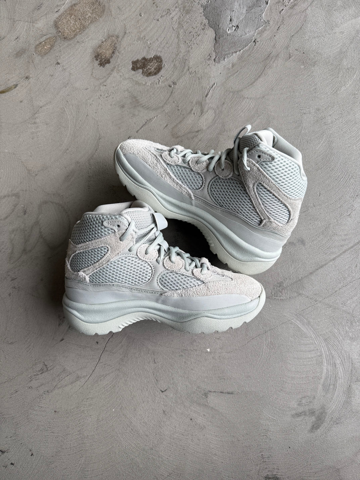 Yeezy Desert Boot Salt Sz. 5