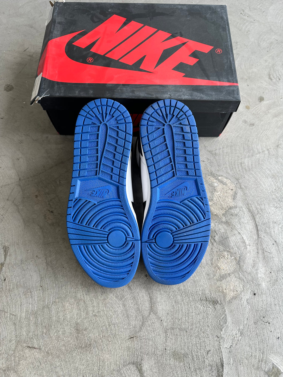 Jordan 1 Royal Toe Sz. 10.5