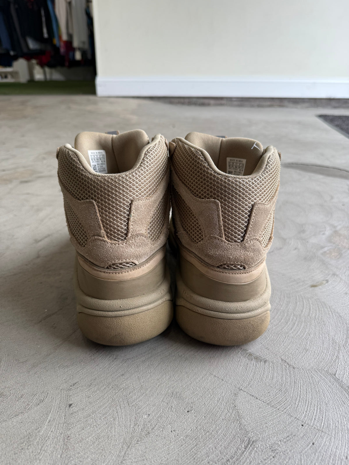 YZY DSRT BOOT Sz. 10