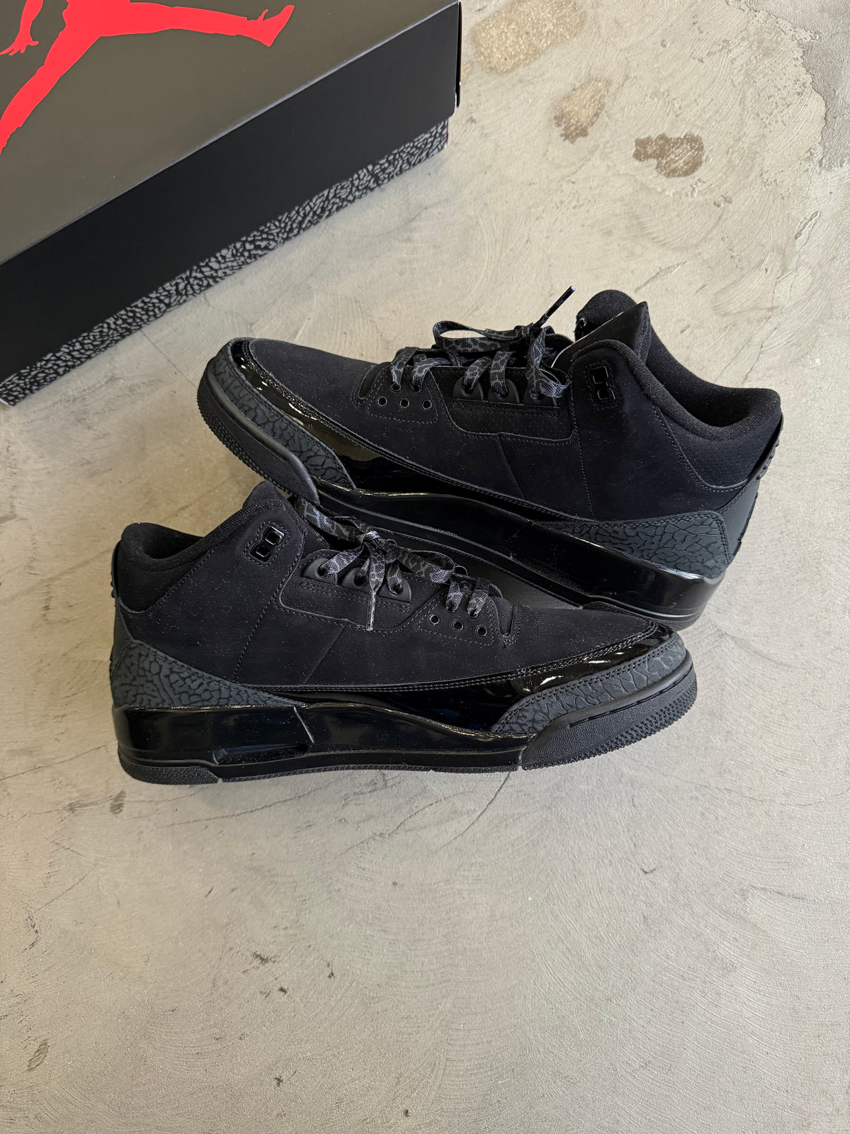 Jordan 3 Black Cat Sz. 14