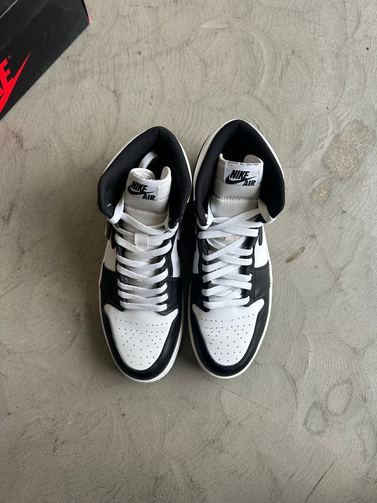 Jordan 1 Black/White Sz. 11.5