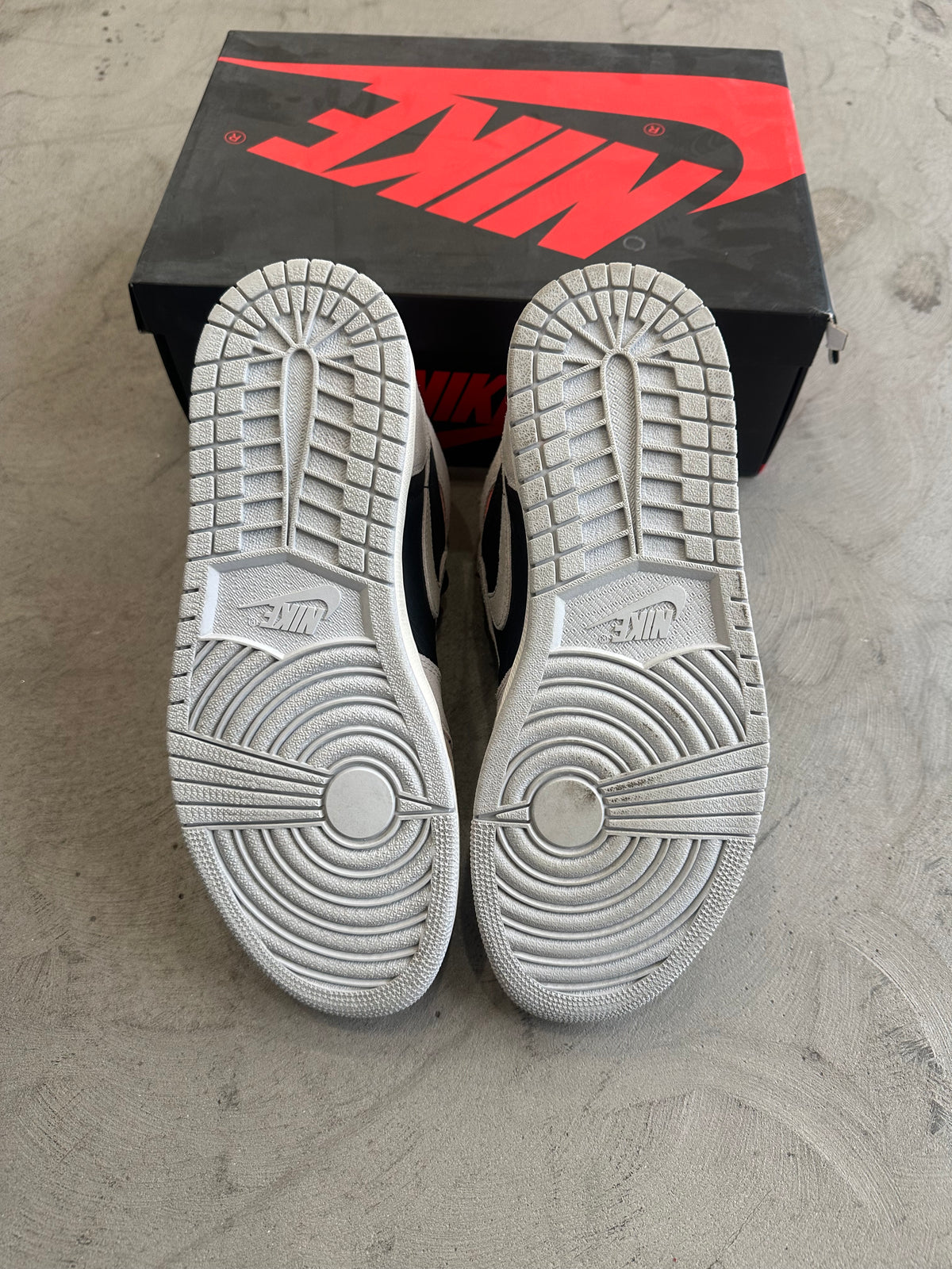 Jordan 1 Crimson Tint Sz. 9