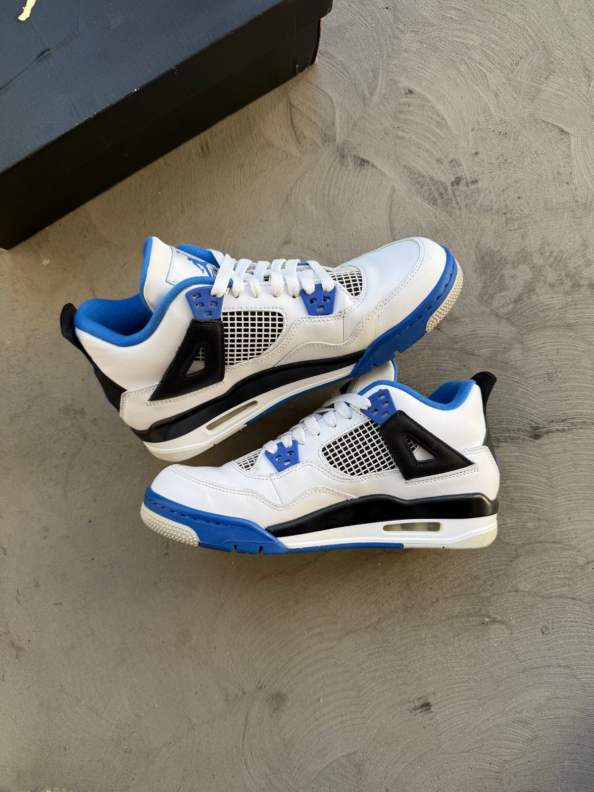 Jordan 4 Motorsport Sz. 7Y