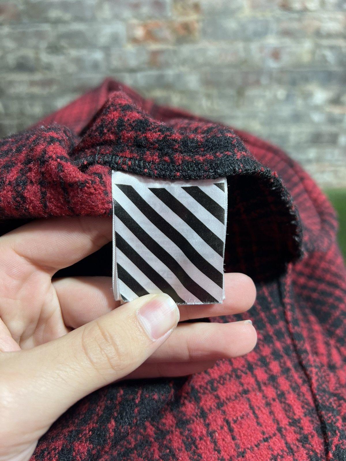 Off-White Flannel Sz. XL