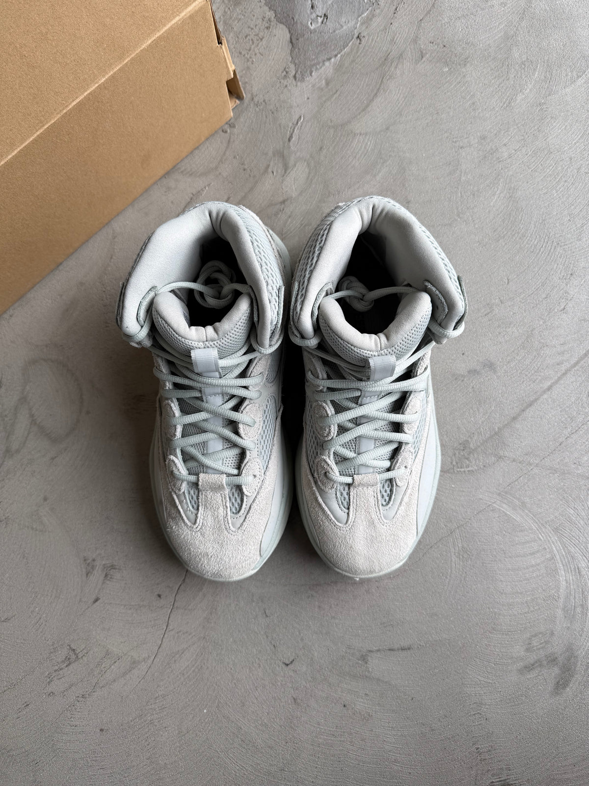 Yeezy Desert Boot Salt Sz. 8