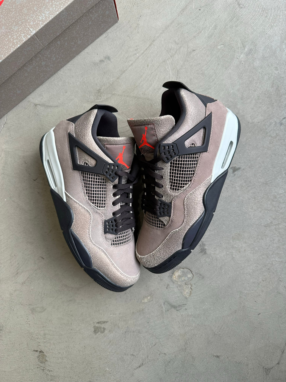 Jordan 4 Taupe Haze Sz. 14