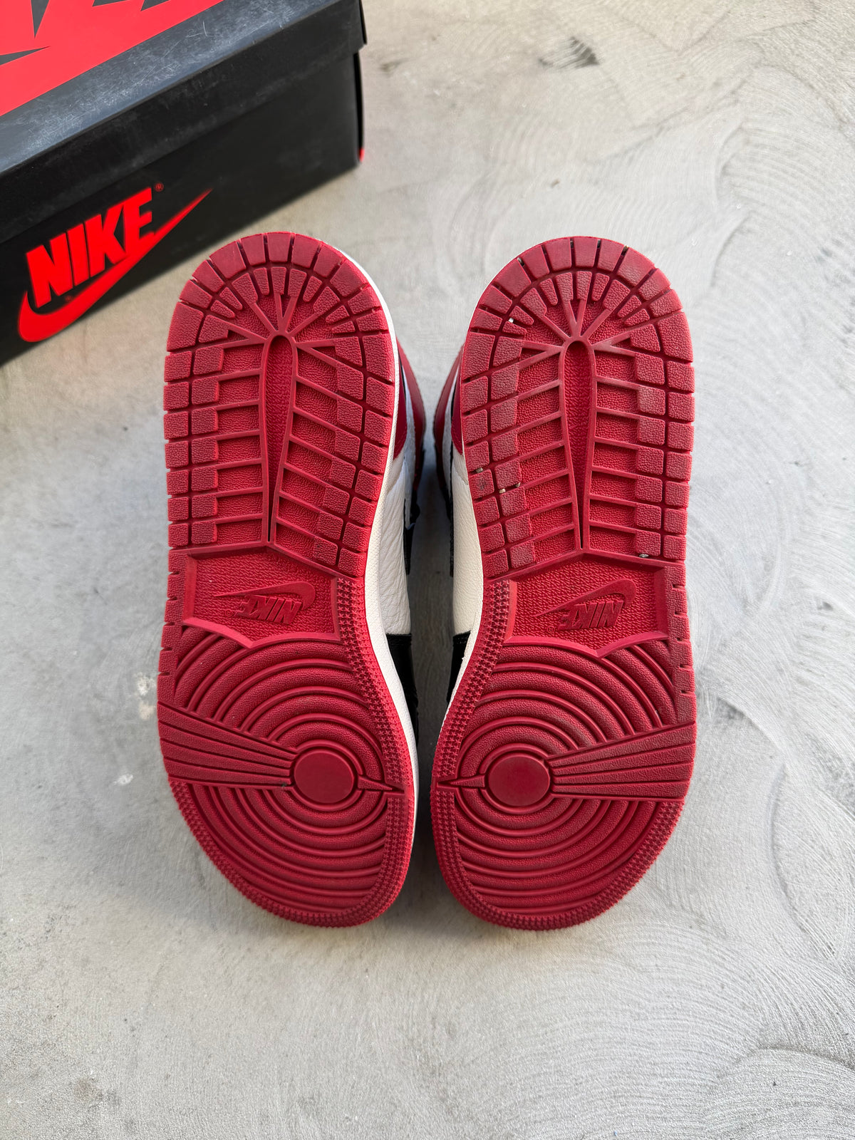 Jordan 1 Bred Toe Sz. 7