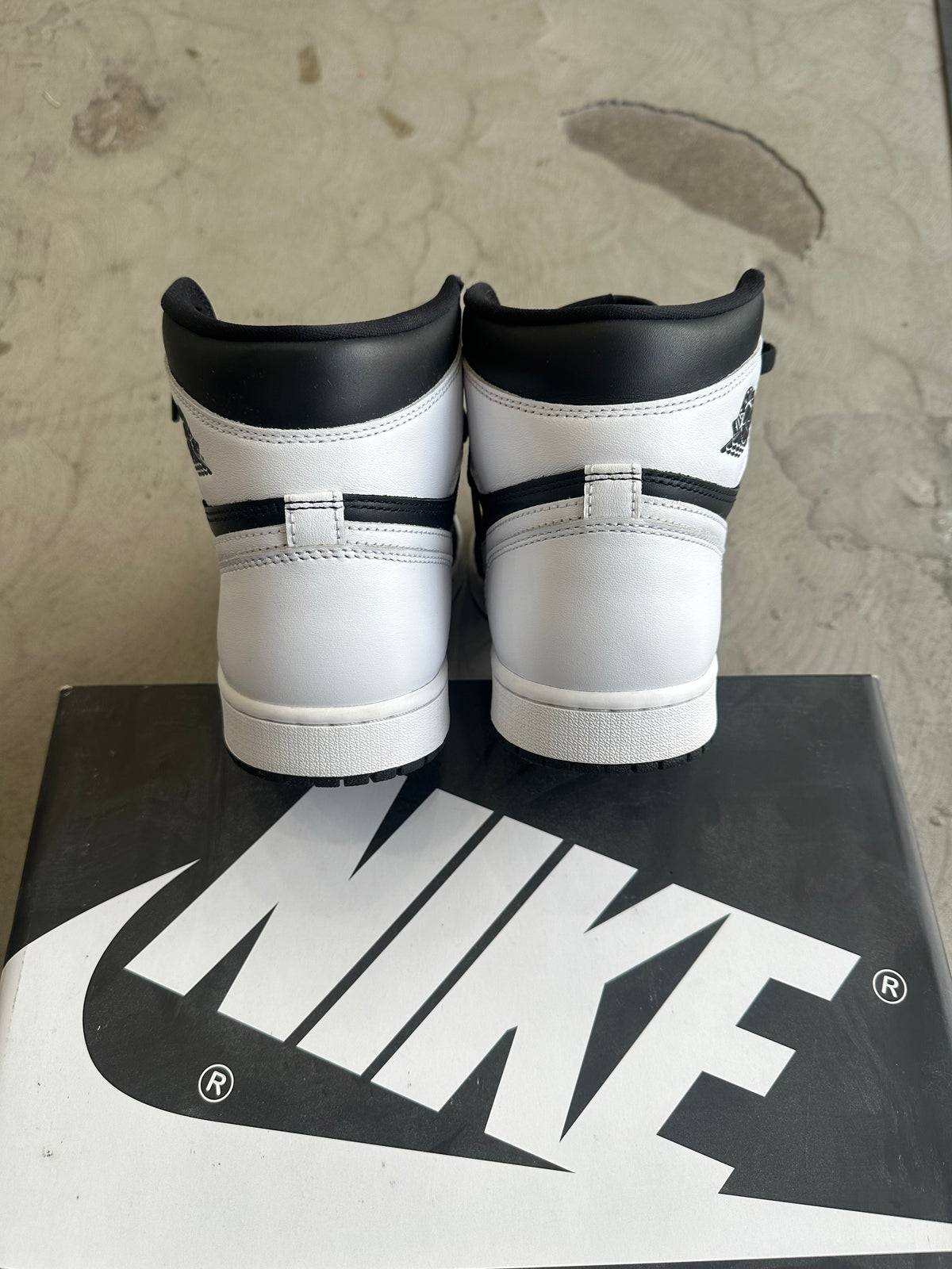 Jordan 1 Black/White Sz. 10